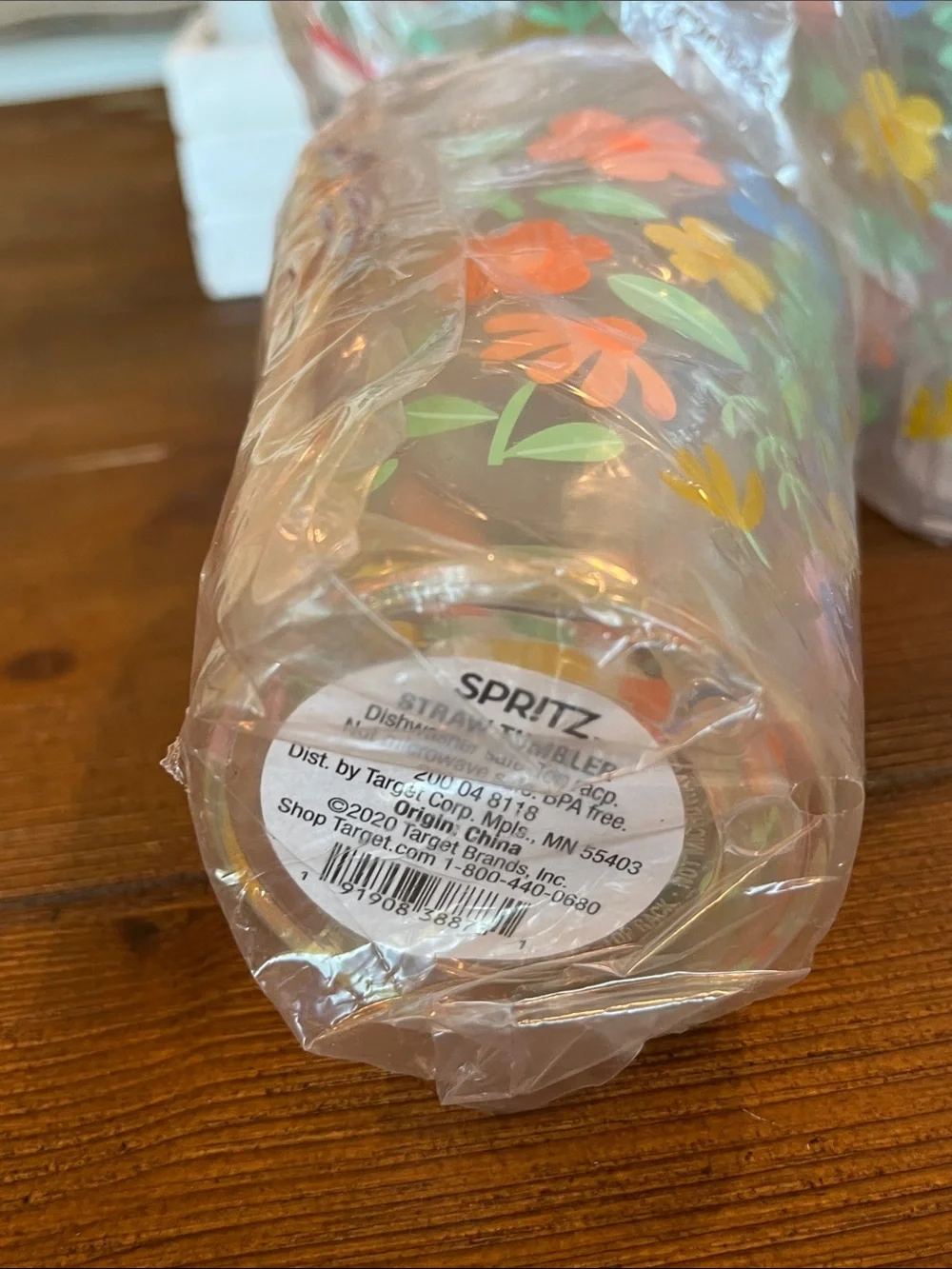 NWT Target Retro Flower Power Party Tumblers with straws (6) & Favor Boxes (12)